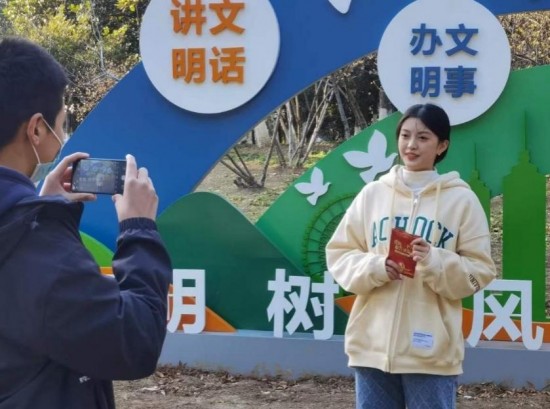 云图片