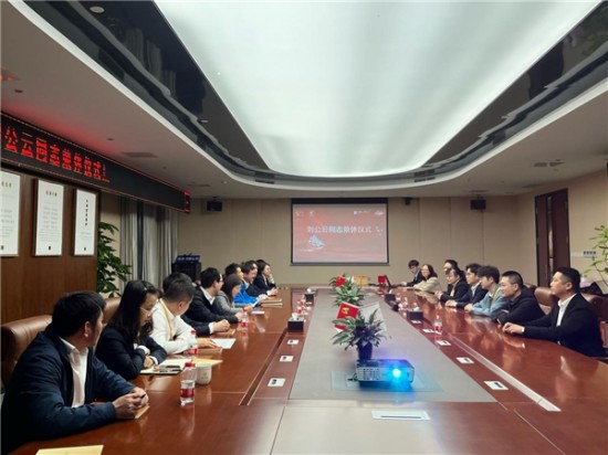 云图片